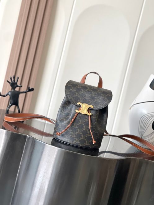 セリーヌ リュック 偽物 トリオンフキャンバス 2025新作 高級感 ブランド コピー 定番人気