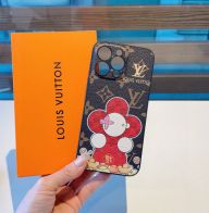 ルイ・ヴィトン iPhoneケース 芸能人愛用 2025新作 高評価 モノグラム柄 フラワーデザイン 人気急上昇 安心サイト