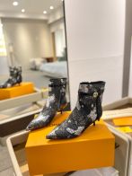 ルイ・ヴィトン 2025新作 偽物 高級レベル仕様 パイソン柄ショートブーツ 圧倒的な再現度 職人技術再現