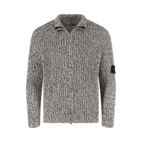 ストーンアイランド 2025新作 高級レベル仕様 ニットカーディガン n級 精密ディテール 即納対応