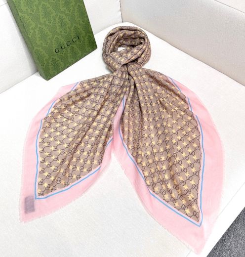 グッチ 高再現度スカーフ 偽物 バレない再現度 2025新作 精密ディテール 上質感 高級感仕上げ 洗練デザイン