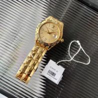 ヴェルサーチ 偽物 バレない再現度 高級感仕上げ 精密ディテール 高再現度 メンズ腕時計 オールゴールド 2025新作