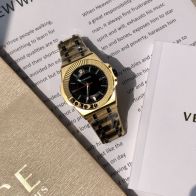 ヴェルサーチ 激安 高再現度 高級感仕上げ 圧倒的な存在感 メンズ腕時計 ゴールド&times;ブラック 2025新作モデル