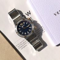 ヴェルサーチ ブランド コピー 安全通販 高級感仕上げ 職人技術再現 精密ディテール メンズ腕時計 ブルーダイヤル 2025新作