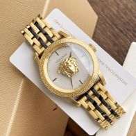 ヴェルサーチ ブランド コピー 安全通販 高級感仕上げ リアル質感再現 上質な質感 メンズ腕時計 ゴールドメデューサ 2025新作