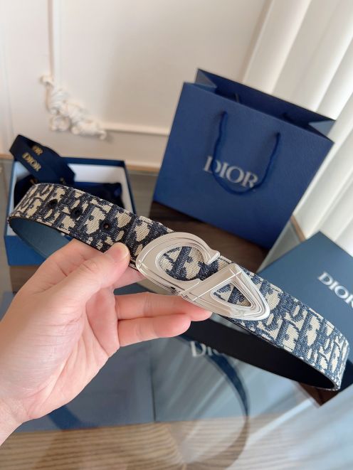 ディオール オブリーク ベルト AAA級レプリカ 精密ディテール 高級レベル仕様 人気急上昇中 メンズ 高品質モデル