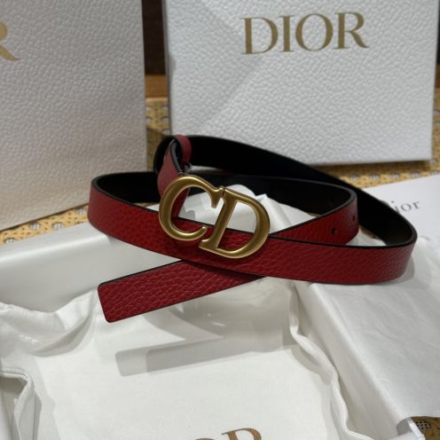 ディオール レッド ベルト 偽物 バレない再現度 高級感仕上げ 上質レザー仕様 数量限定入荷 人気モデル
