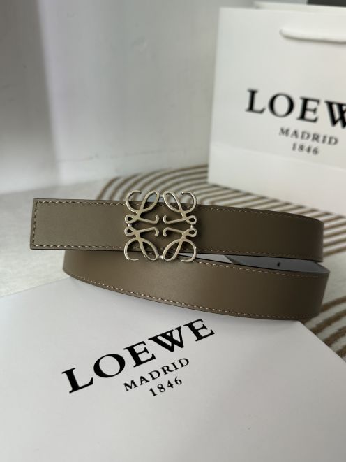 ロエベ ベルト n級 高再現度 2025新作 本革使用 精密ディテール 高級レベル仕様 正確な刻印 安心サイト