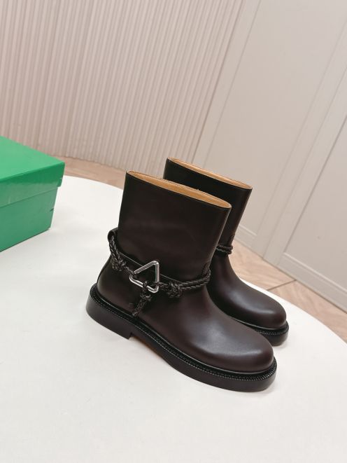 ボッテガヴェネタ トライアングル ミドルブーツ 偽物 バレない再現度 高品質 本革仕上げ 冬新作 即納対応