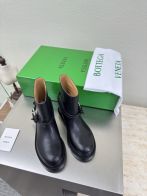 ボッテガヴェネタ トライアングル ショートブーツ ブラック ブランド コピー 安全通販 高品質 冬新作 高再現度