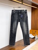 プラダ ジーンズ メンズ ブランド コピー 安全通販 発送保証 追跡可能 ブラックウォッシュ加工 上質デニム素材で快適な穿き心地