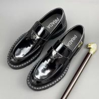 プラダ ローファー メンズ ブランド コピー 高再現度 厚底 モノリス風 パテントレザー ブラック