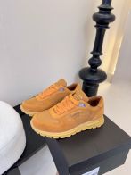 プラダ スニーカー レディース スーパーコピー 優良サイト 高級感漂う仕上げ 細部まで忠実再現 キャメル ローカット ﻿