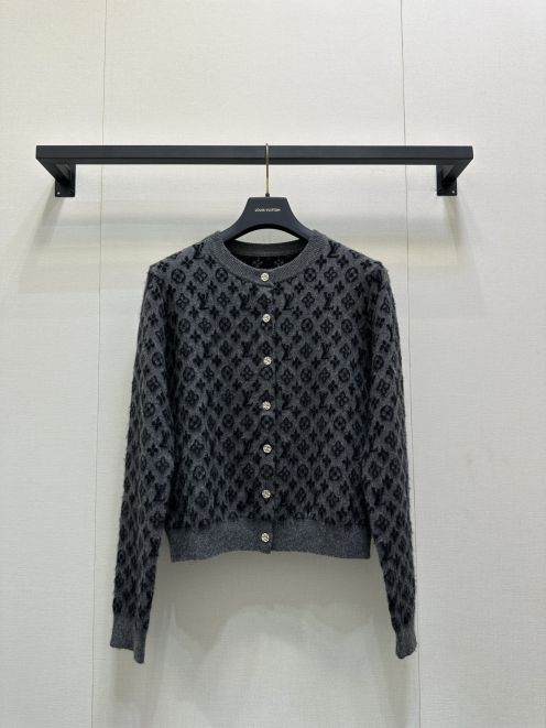 ルイ・ヴィトン カーディガン 優良サイト 高品質 2025新作 グレー モノグラム柄 丁寧な縫製 上品な秋冬スタイル