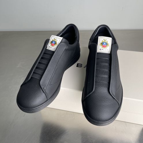 バリー スニーカー ブランド コピー 安全通販 2025新作 ブラックレザー仕様 高再現度モデル 上質感溢れる仕立て 発送保証