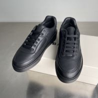 バリー スニーカー 偽物 2025新作 オールブラック 高再現度モデル 上質レザー仕様 精密ディテール 高級感仕上げ 発送保証