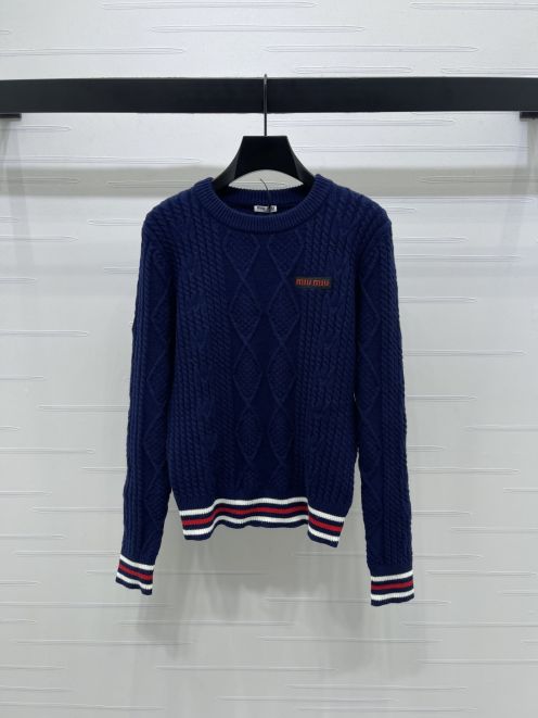 ミュウミュウ ケーブル編み クルーネック ニット セーター ネイビー スーパーコピー 優良サイト 丁寧な縫製 高級感漂う 即納対応