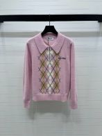 ミュウミュウ アーガイル柄 襟付き ニット セーター ピンク コピー 2025新作 細部まで忠実 高再現度デザイン 即納対応