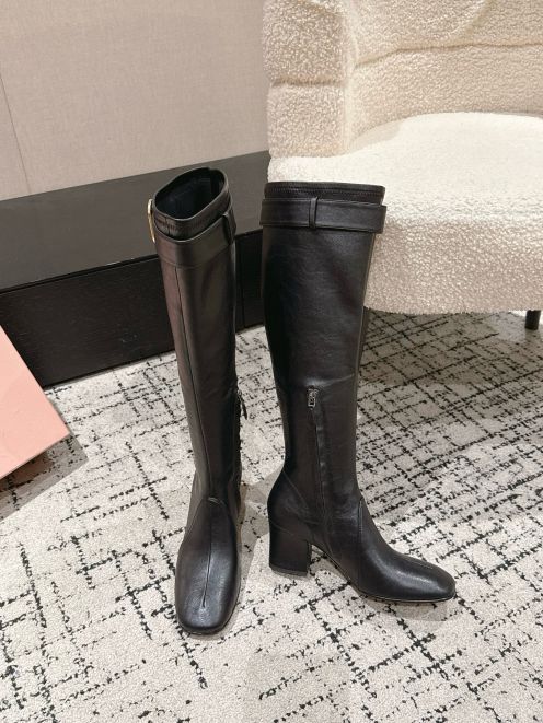 ミュウミュウ ロングブーツ 2025新作 ブランド コピー 安全通販 本革使用 高再現度 高級感仕上げ 本格派モデル 発送保証