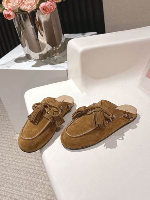 ミュウミュウ スリッポン 2025新作 優良サイト 高品質仕上げ 上質スエード使用 高級感漂う 精密ディテール 安心サイト