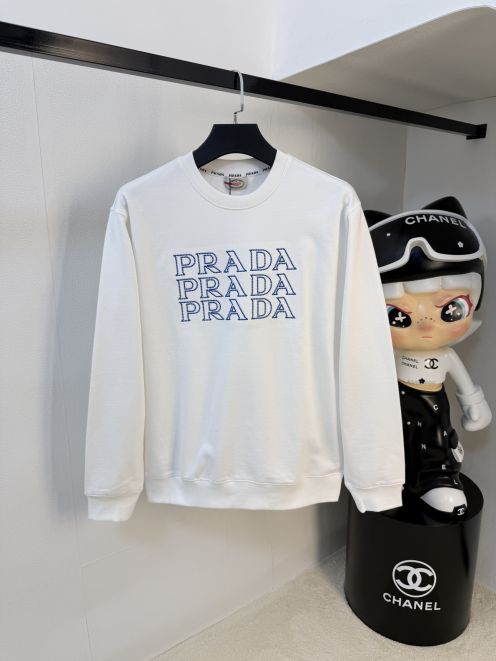 プラダ スウェット トレーナー 2025新作 ブランド コピー 安全通販 高再現度 快適な着心地 肌触り良好 男女兼用 高級感仕上げ 即納対応