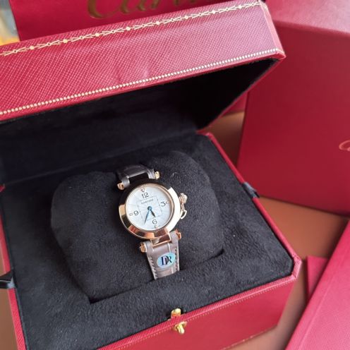 カルティエ 時計 レディース ブランド コピー 安全通販 パシャ ドゥ カルティエ グレー ストラップ 上品モデル