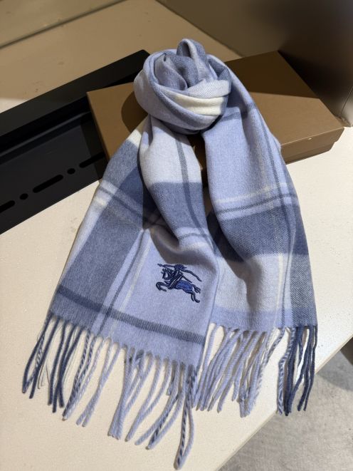 バーバリー マフラー メンズ レディース ブランド コピー 安全通販 チェック柄 ブルー カシミヤ混 刺繍ロゴ