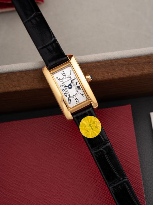 カルティエ 時計 レディース スーパーコピー 優良サイト タンク アロンジェ ゴールド ブラック 高級腕時計