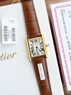 カルティエ Tank Solo ブラウンレザー 高級感仕上げ スーパーコピー 高再現度 メンズ腕時計 安心サイト