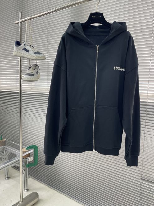 ルイヴィトン激安 パーカー2025新作 高再現度 通気快適 丁寧な縫製 高級感仕上げ 優良サイト限定モデル