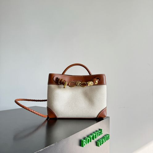 ボッテガ・ヴェネタ トートバッグ コピー 2025新作 高再現度キャンバス&times;ブラウンレザー仕様 秘密厳守配送対応モデル
