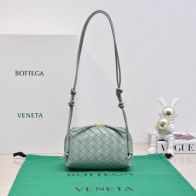 ボッテガ・ヴェネタ ショルダーバッグ コピー 2025新作 高再現度イントレチャートミントグリーン仕様 軽量モデル