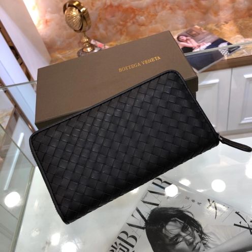 ボッテガ・ヴェネタ 長財布 イントレチャート ブラック 本革仕様 2025年新作 高級感あふれる人気モデル