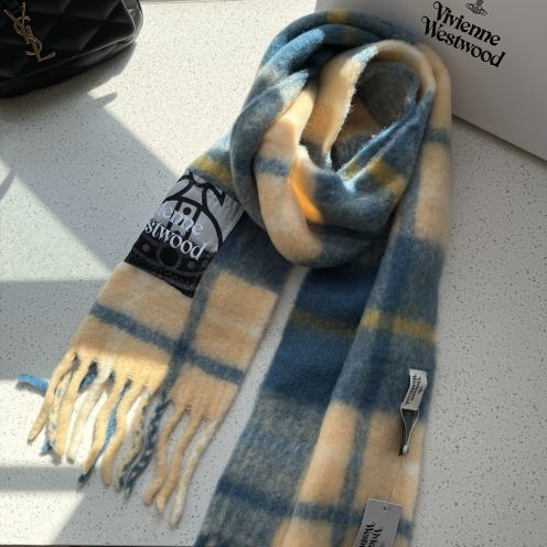ヴィヴィアンウエストウッド スカーフ 激安屋口コミ 2025新作 高評価 高級感仕上げ 上質感漂う 柔らか素材 男女兼用 安心サイト