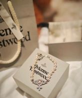 ヴィヴィアンウエストウッド 優良サイト 2025新作 パールブレスレット 高再現度 上質感 精密ディテール 高級感仕上げ 安心サイト 発送保証