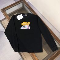 モンクレール 長袖Tシャツ 2025新作 コピー 高再現度 グラフィックロゴデザイン 上質コットン使用 快適な着心地 安心サイト