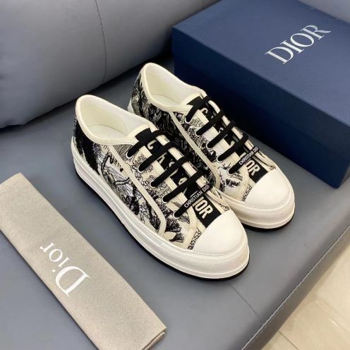 ディオール スニーカー 2025新作 偽物 高再現度 トワルドジュイキャンバス ローカットモデル 高級感あふれるデザイン 発送保証付き