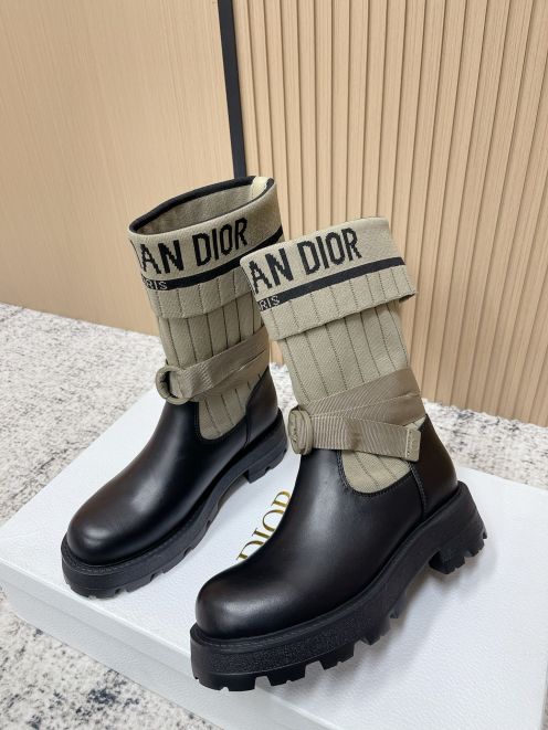 ディオール ブーツ 2025新作 スーパーコピー 高再現度モデル 精密ディテール 上質感あふれるデザイン 安心サイト 即納対応