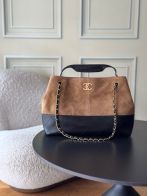 シャネル バッグ ブランド コピー 安全通販 2025新作 キャメル&times;ブラック 高再現度 上質感 チェーンショルダー 高評価