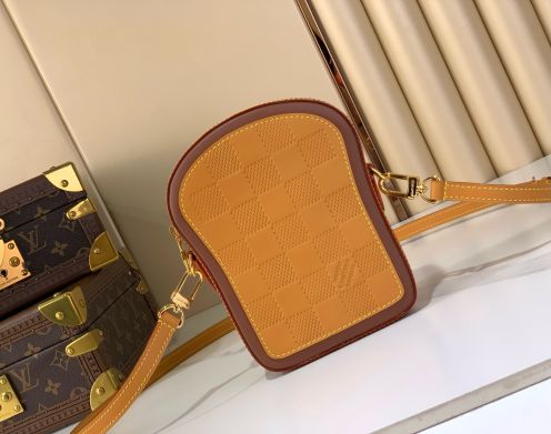 ルイ・ヴィトン ダミエ ショルダーバッグ キャメル 格安 高再現度 本革使用 高級感仕上げ 2025新作 メンズ レディース兼用 実店舗運営 安心サイト