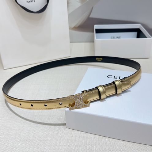 セリーヌ トリオンフバックル レザーベルト ゴールドカラー 高再現度 スーパーコピー 優良サイト 高級感仕上げ 2025新作 安心の日本倉庫