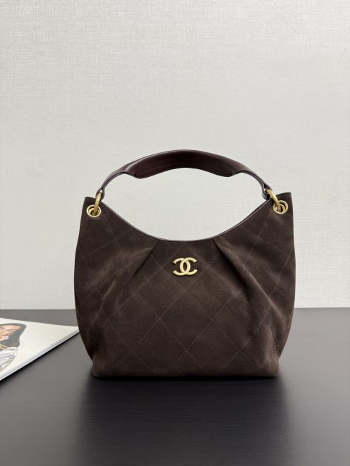 シャネル バッグ ブランド コピー 安全通販 2025新作 スエード素材 高再現度 ホーボーバッグ 高級感漂う 本格派モデル