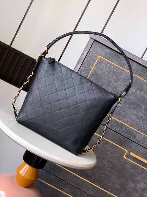 シャネル バッグ スーパーコピー 優良サイト 2025新作 本革使用 高再現度 チェーンショルダー 高級感仕上げ