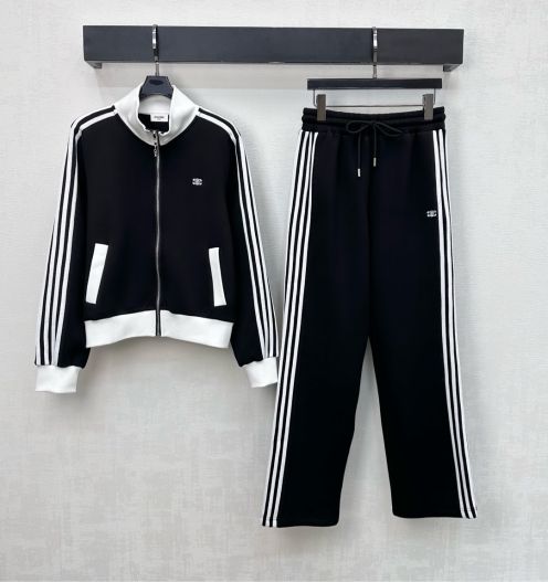 セリーヌ 新作セットアップ 2025新作 ブランド コピー 高評価 口コミ多数 男女兼用 快適な着心地 上質感 安心サイト