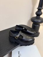 セリーヌ 定番ストラップシューズ 2025新作 スーパーコピー 高評価 口コミ多数 高再現度 本革使用 上質感 安心サイト