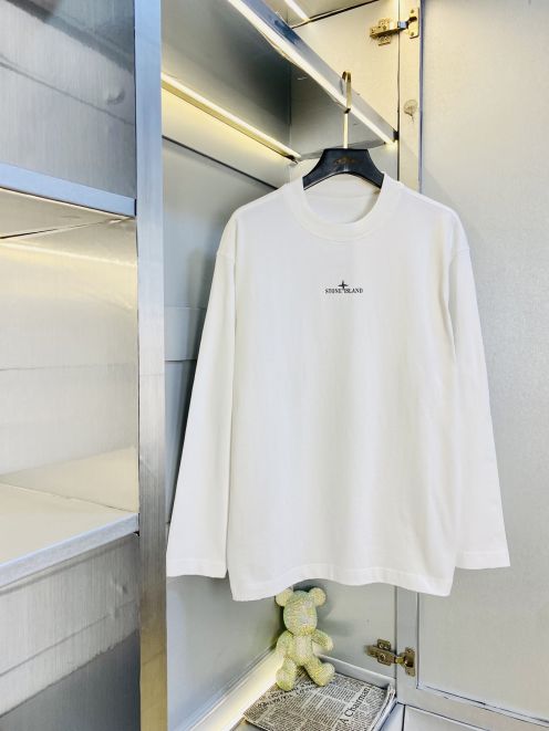 ストーンアイランド コンパスロゴ長袖Tシャツ 2025新作 ブランド コピー 高再現度 高品質 通気 快適な着心地 男女兼用 安心サイト
