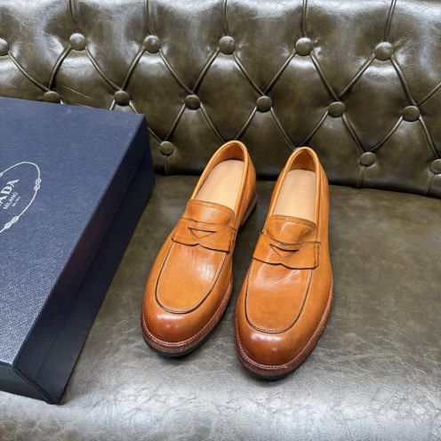 プラダ メンズ レザーローファー n級 2025新作 高再現度 精密ディテール 上質感 高級感仕上げ 職人技術再現 発送保証 安心サイト