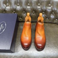 プラダ メンズ レザーチェルシーブーツ ブランド コピー 2025新作 高級感仕上げ 精密ディテール 上質感 発送保証 安心サイト