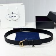 プラダ ブラックレザーベルト ゴールドバックル 定番モデル コピー 高評価 安心サイト