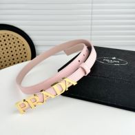 プラダ ロゴバックル レザーベルト 2025新作 高再現度 優良サイト 高評価 口コミ多数 上質感仕上げ 精密ディテール